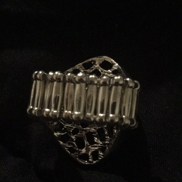 Red ring - Picture 2 of 2